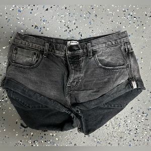 One Teaspoon Bandits Low-Waist Black Denim Shorts Size 28